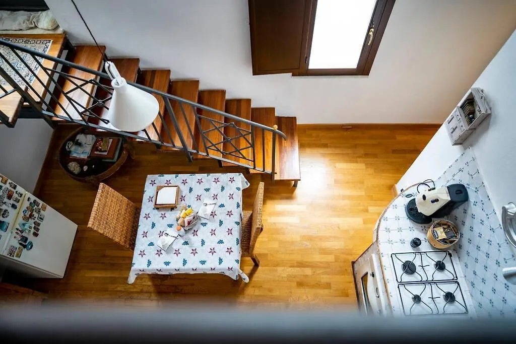 La Terrazza Sullo Spasimo 팔레르모 아파트